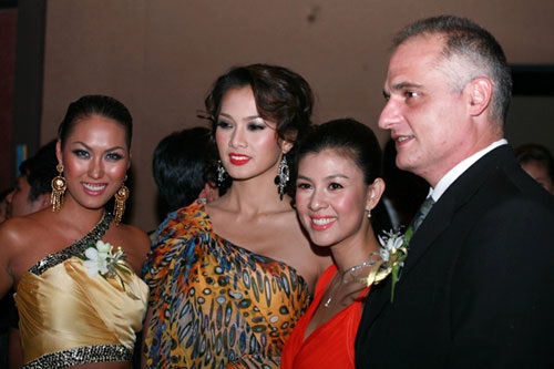 “Sao” Việt “khoe sắc” cùng Kim Ha Neul - 13