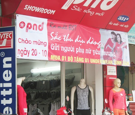 Sôi động thị trường quà tặng 20/10 - 4 Sôi động thị trường quà tặng 20/10 - 4