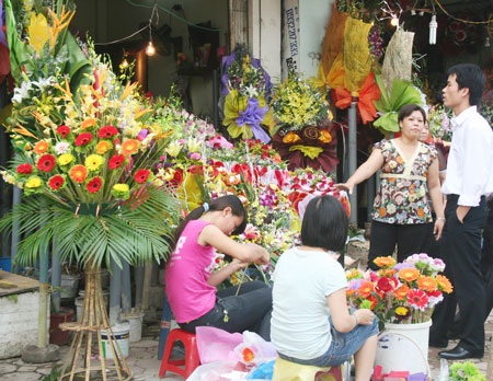 Sôi động thị trường quà tặng 20/10 - 1 Sôi động thị trường quà tặng 20/10 - 1