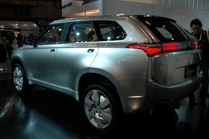 PX-MiEV - Tham vọng “xanh” của Mitsubishi - 7