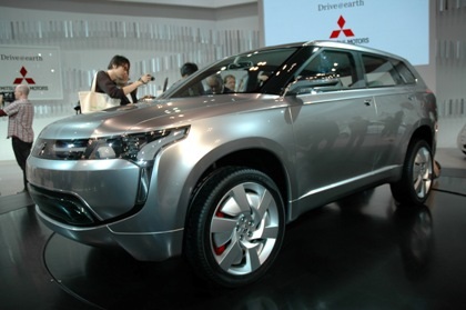 PX-MiEV - Tham vọng “xanh” của Mitsubishi - 4