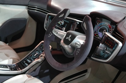 PX-MiEV - Tham vọng “xanh” của Mitsubishi - 11