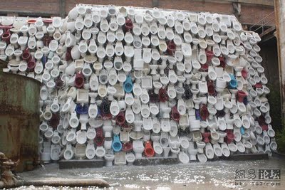 Thác nước bằng bồn vệ sinh - 6 Thác nước bằng bồn vệ sinh - 6