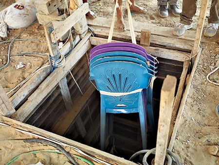 Đột nhập đường hầm buôn lậu ở Gaza - 2