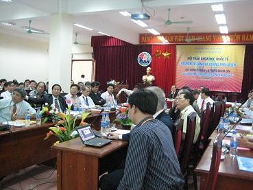 Hội thảo khoa học Vật lý quốc tế - 1