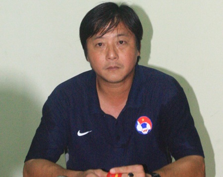 Công tác trọng tài giải TP.HCM không tốt - 1 Công tác trọng tài giải TP.HCM không tốt - 1