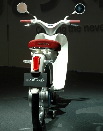 Cận cảnh Honda EV-Cub - 9 Cận cảnh Honda EV-Cub - 9