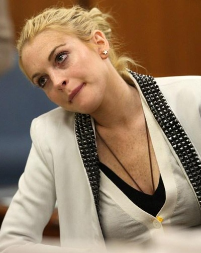 Lindsay Lohan bị đồn làm việc không lương - 1