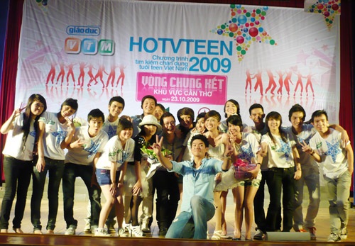 Hot Vteen Cần Thơ - Mặc áo bà ba vẫn nhảy sành điệu - 13 Hot Vteen Cần Thơ - Mặc áo bà ba vẫn nhảy sành điệu - 13