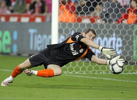 Real Madrid chia điểm thất vọng trước Sporting Gijon - 3