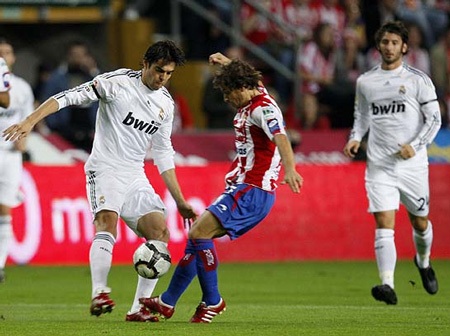 Real Madrid chia điểm thất vọng trước Sporting Gijon - 1