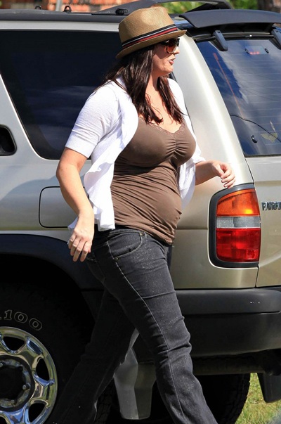 Ảnh con Jude Law "được giá" - 3 Ảnh con Jude Law "được giá" - 3