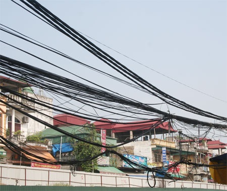 Phát hoảng vì “thòng lọng” giăng trên đầu - 4