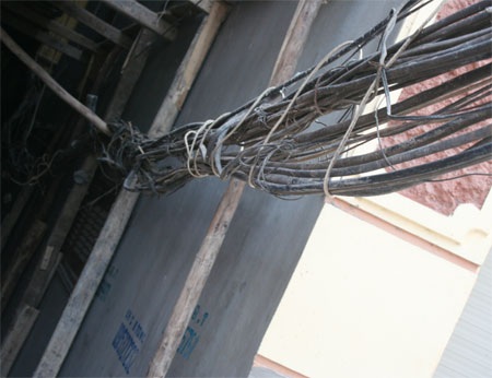 Phát hoảng vì “thòng lọng” giăng trên đầu - 12