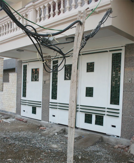 Phát hoảng vì “thòng lọng” giăng trên đầu - 7