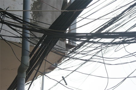 Phát hoảng vì “thòng lọng” giăng trên đầu - 3