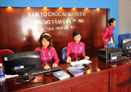 Khai trương trung tâm truyền thông AIG 3 - 2