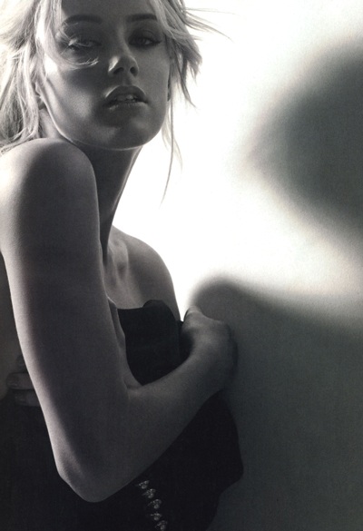 Amber Heard siêu quyến rũ trên FHM - 6 Amber Heard siêu quyến rũ trên FHM - 6
