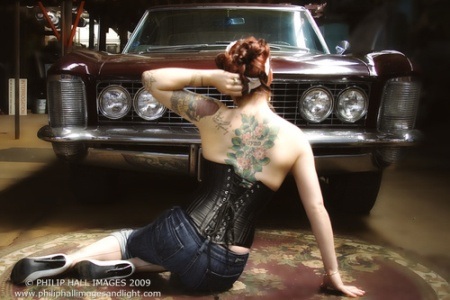 Người đẹp và xe: Những khuôn hình lạ - 3 Người đẹp và xe: Những khuôn hình lạ - 3