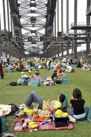 Kỷ lục 6.000 người ăn sáng trên Cầu cảng Sydney - 11