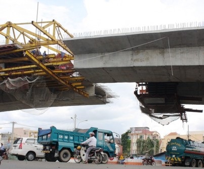 “Nín thở” đi ngang các công trình xây dựng - 3 “Nín thở” đi ngang các công trình xây dựng - 3