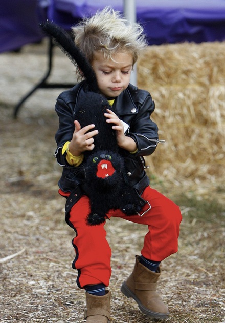 Nhà Gwen Stefani đi chơi Halloween - 1 Nhà Gwen Stefani đi chơi Halloween - 1