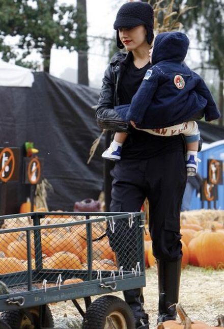 Nhà Gwen Stefani đi chơi Halloween - 3 Nhà Gwen Stefani đi chơi Halloween - 3
