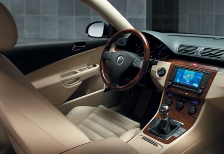 Volkswagen mở showroom tại Việt Nam - 5 Volkswagen mở showroom tại Việt Nam - 5