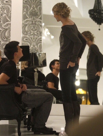 Taylor Swift - Taylor Lautner: Cặp đôi mới ở Hollywood - 5 Taylor Swift - Taylor Lautner: Cặp đôi mới ở Hollywood - 5