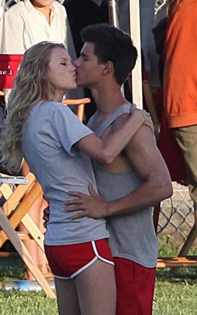 Taylor Swift - Taylor Lautner: Cặp đôi mới ở Hollywood - 1 Taylor Swift - Taylor Lautner: Cặp đôi mới ở Hollywood - 1