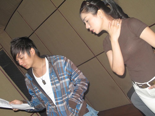 Ngô Kiến Huy, Hoa hậu Thùy Lâm hóa thân thành Romeo và Juliet - 4 Ngô Kiến Huy, Hoa hậu Thùy Lâm hóa thân thành Romeo và Juliet - 4