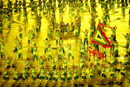 Chùm ảnh: Lễ khai mạc AIG 3 rực rỡ sắc màu - 12