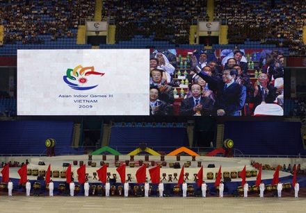 Chùm ảnh: Lễ khai mạc AIG 3 rực rỡ sắc màu - 1