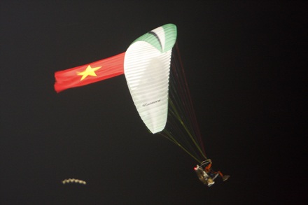 Chùm ảnh: Lễ khai mạc AIG 3 rực rỡ sắc màu - 2