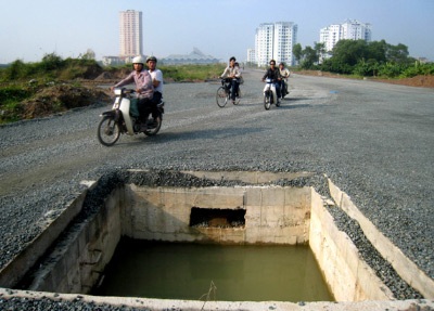 Những cái bẫy chết người tại Khu đô thị Nam Trung Yên - 6 Những cái bẫy chết người tại Khu đô thị Nam Trung Yên - 6