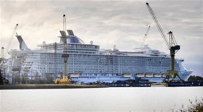 Chiêm ngưỡng “siêu tàu” lớn nhất thế giới - 1 Chiêm ngưỡng “siêu tàu” lớn nhất thế giới - 1