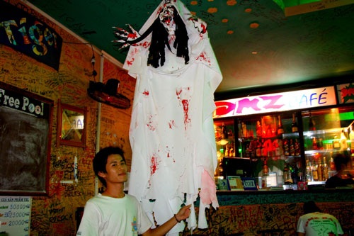 “Thần dân” Halloween khắp nơi chờ “giờ G” điểm - 6