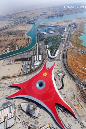 Ngắm công viên Ferrari ở Abu Dhabi - 2 Ngắm công viên Ferrari ở Abu Dhabi - 2