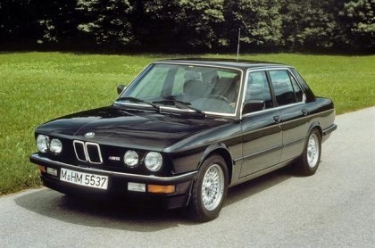 Lược sử dòng BMW M5 qua ảnh - 1 Lược sử dòng BMW M5 qua ảnh - 1