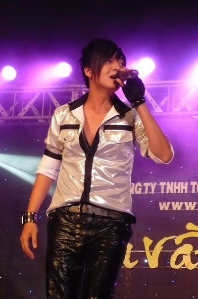 Đón “Nửa vầng trăng” trong đêm mưa tại Cần Thơ - 4