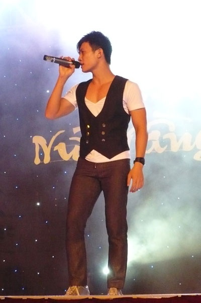 Đón “Nửa vầng trăng” trong đêm mưa tại Cần Thơ - 8