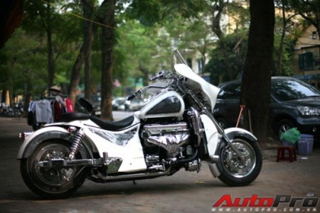 Chùm ảnh xe Boss Hoss xuất hiện tại Hà Nội - 1 Chùm ảnh xe Boss Hoss xuất hiện tại Hà Nội - 1