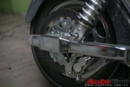 Chùm ảnh xe Boss Hoss xuất hiện tại Hà Nội - 14 Chùm ảnh xe Boss Hoss xuất hiện tại Hà Nội - 14