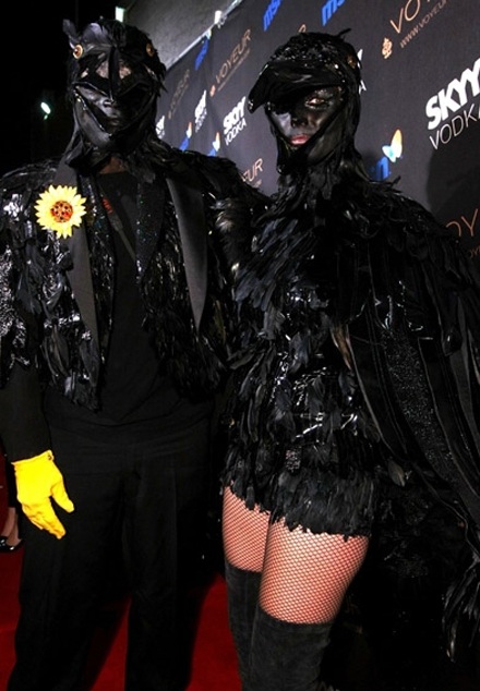 Ngắm sao trong ngày hội hóa trang - 7