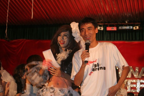 Giới trẻ Hà Nội, TPHCM đón Halloween thế nào? - 12