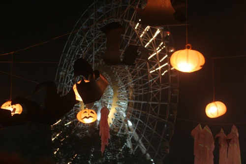 Giới trẻ Hà Nội, TPHCM đón Halloween thế nào? - 13