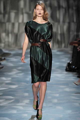 BST thu đông 2009 của Moschino Cheap & Chic - 1