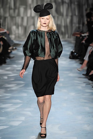 BST thu đông 2009 của Moschino Cheap & Chic - 3