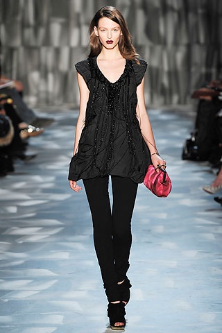 BST thu đông 2009 của Moschino Cheap & Chic - 15