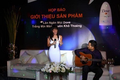 Trắng mịn màng, luôn khô thoáng với sản phẩm ngăn mùi Dove - 3 Trắng mịn màng, luôn khô thoáng với sản phẩm ngăn mùi Dove - 3